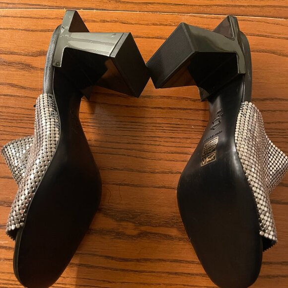 TORY BURCH Block T Chainmail Mule Sandal Size 8 - Picture 8 of 11